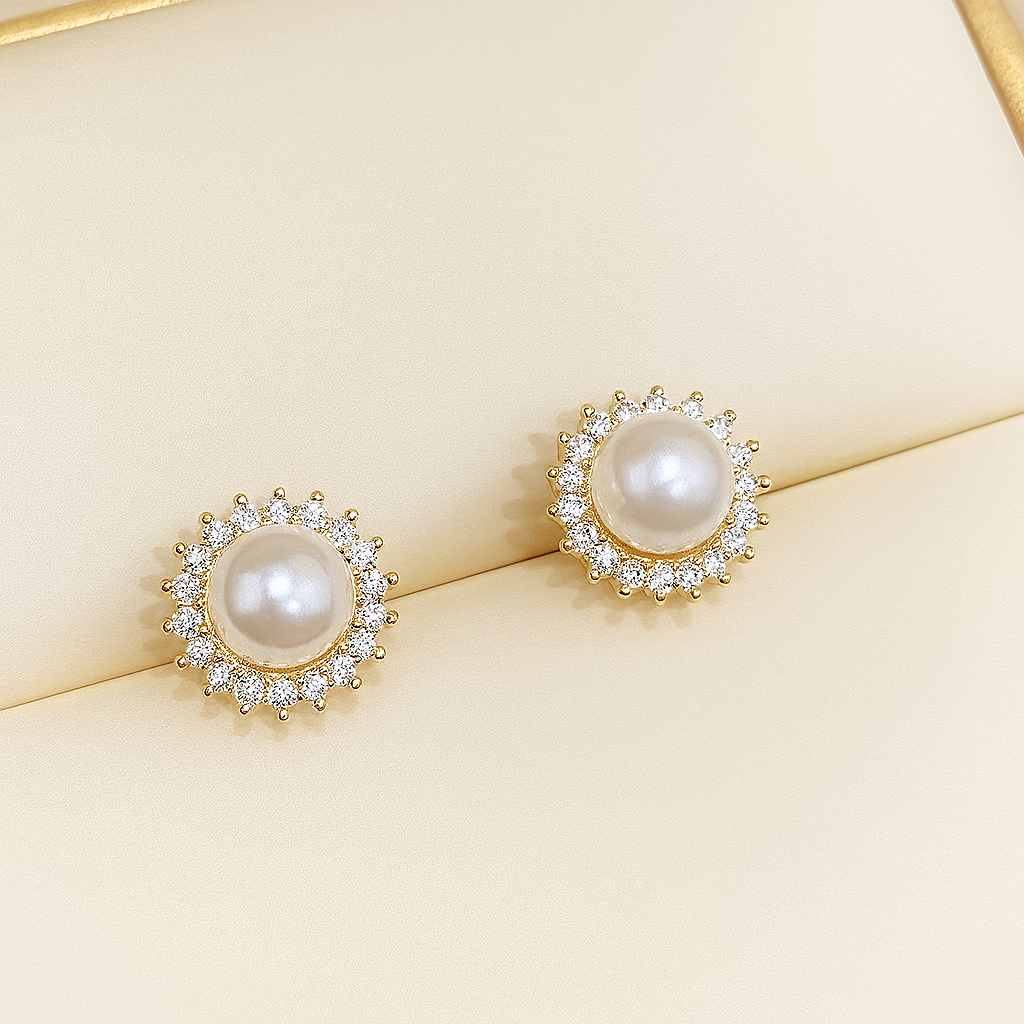Sun Pearl Earrings – Natural 8–9mm – White Gold – Micro Inlaid