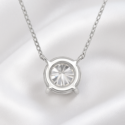 ✨ Sparkling VVS1 Diamond Necklace – Elegantly Crafted in 18K Gold