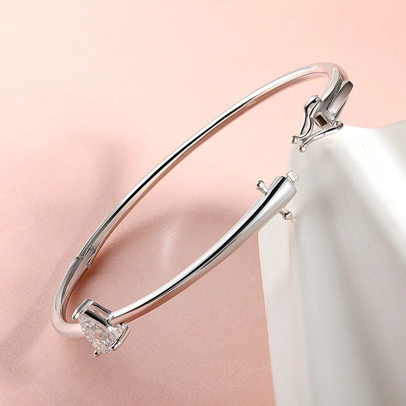 Smyoue S925 Moissanite Teardrop Bangle – GRA Certified Elegance