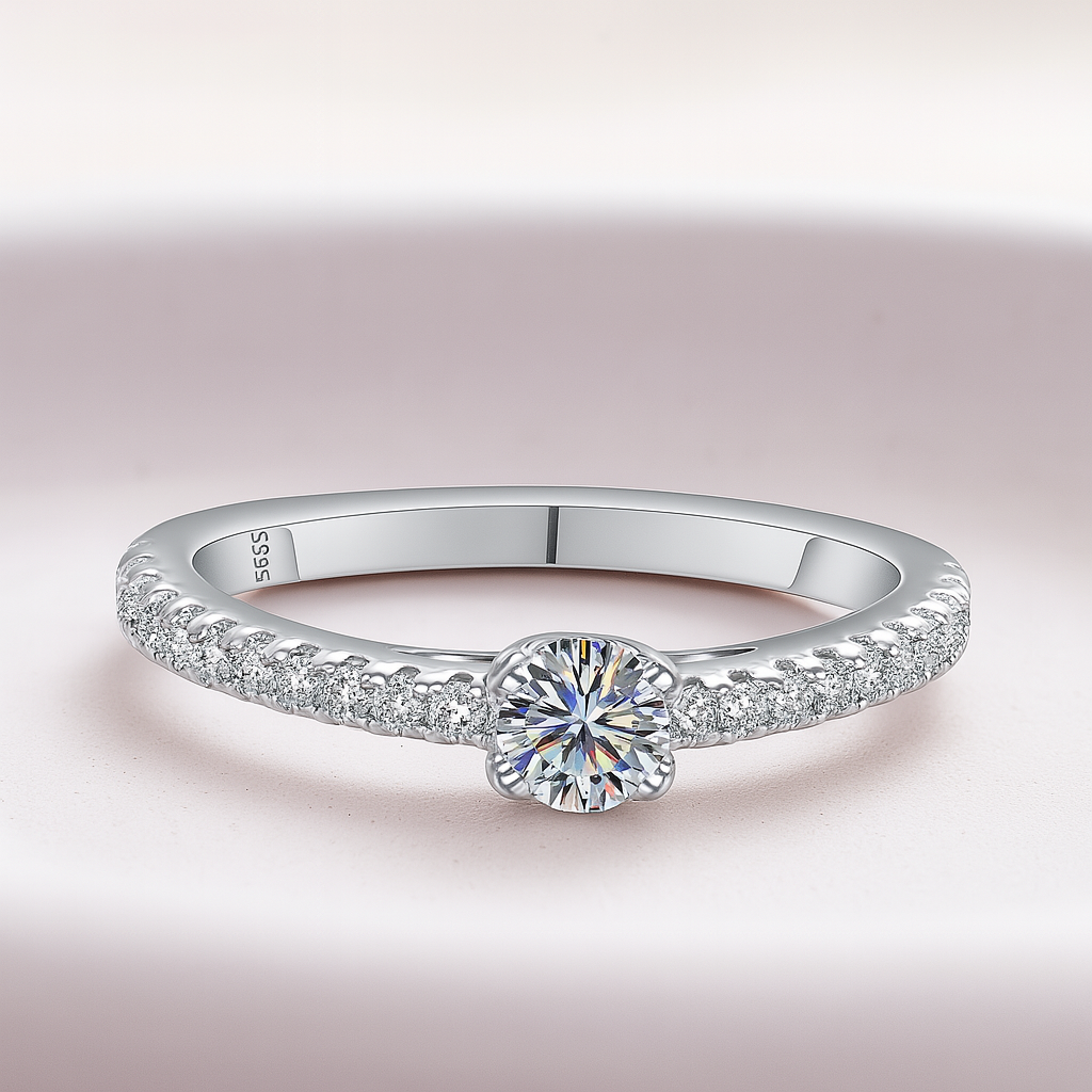 Luna 0.3CT Moissanite Ring – 925 Silver