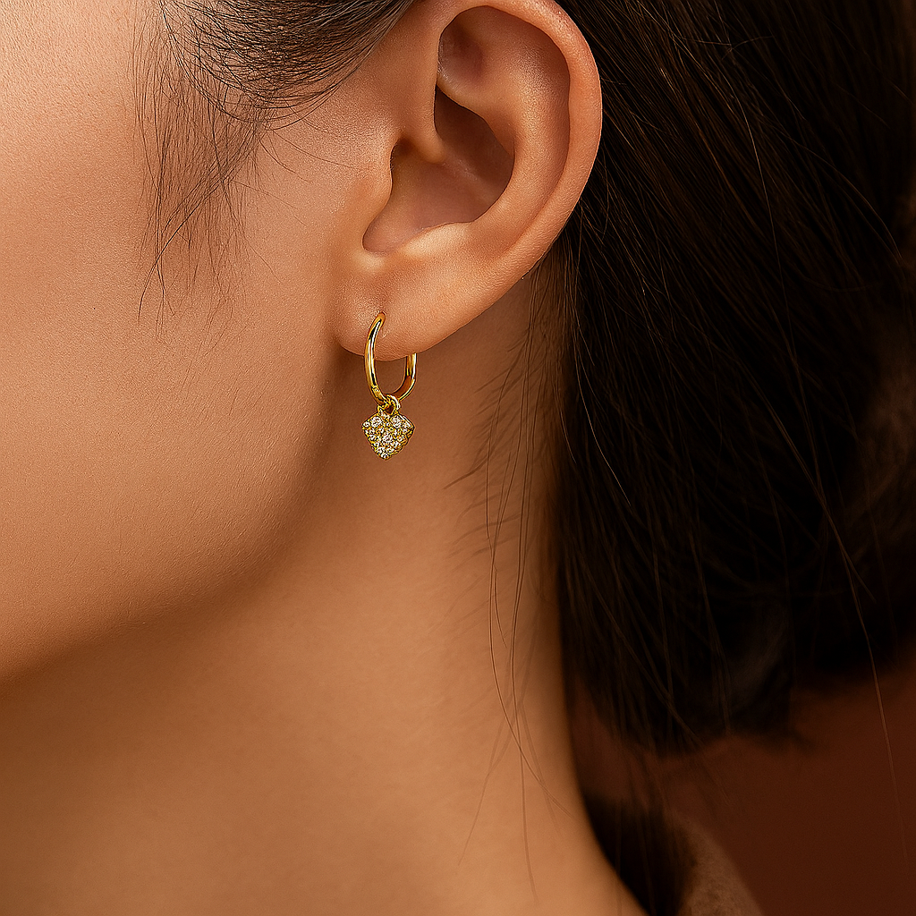 WANTME Love Huggies Earrings – White Gold – Elegant Piercing Jewelry